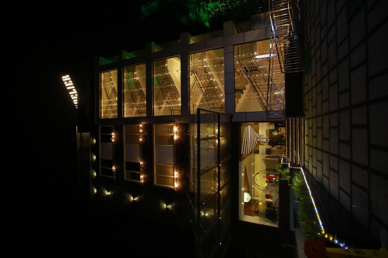 D'Chandelier Kochi Exterior photo